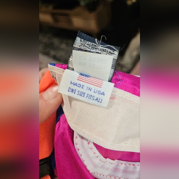 COLUMBIA Vintage 80s/90s Nylon Cap With Braided Detail. Neon Pink - Picture 4 of 9